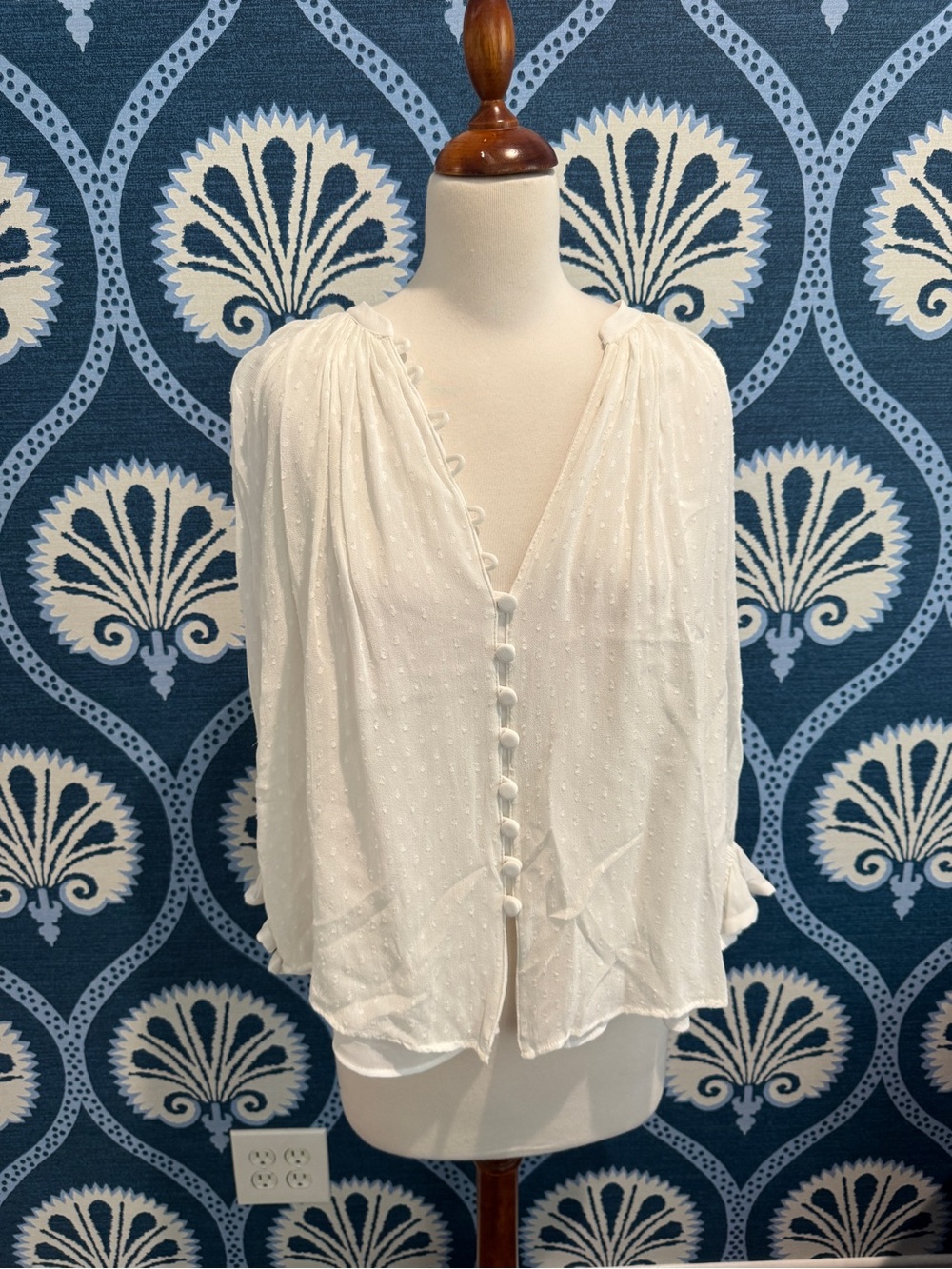 Zara Ivory Button-Front V-Neck Blouse